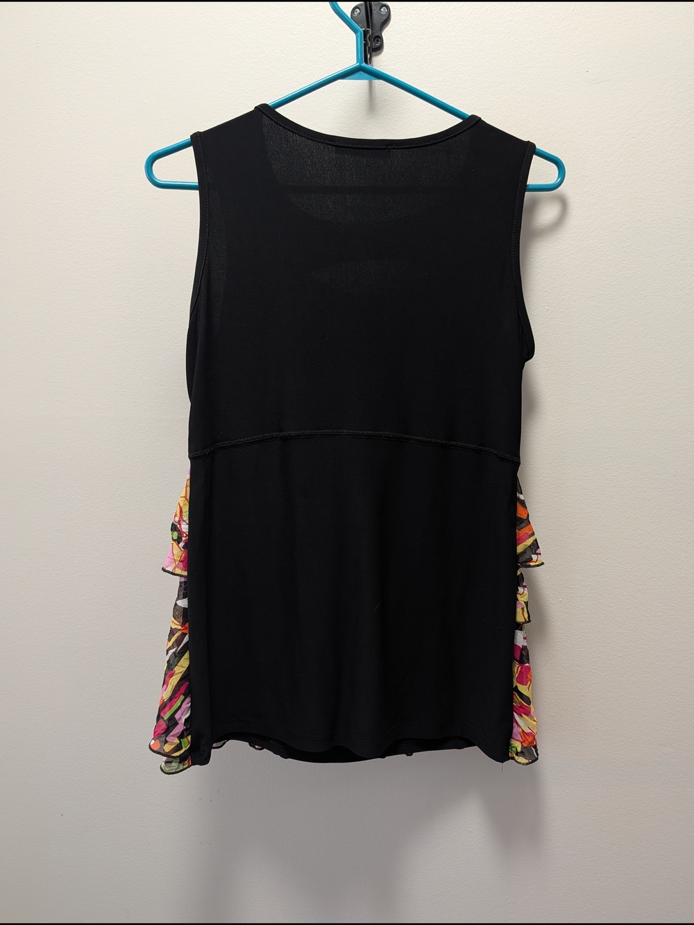 Zoé Colourful Ruffle Tank - Picture 4 of 6